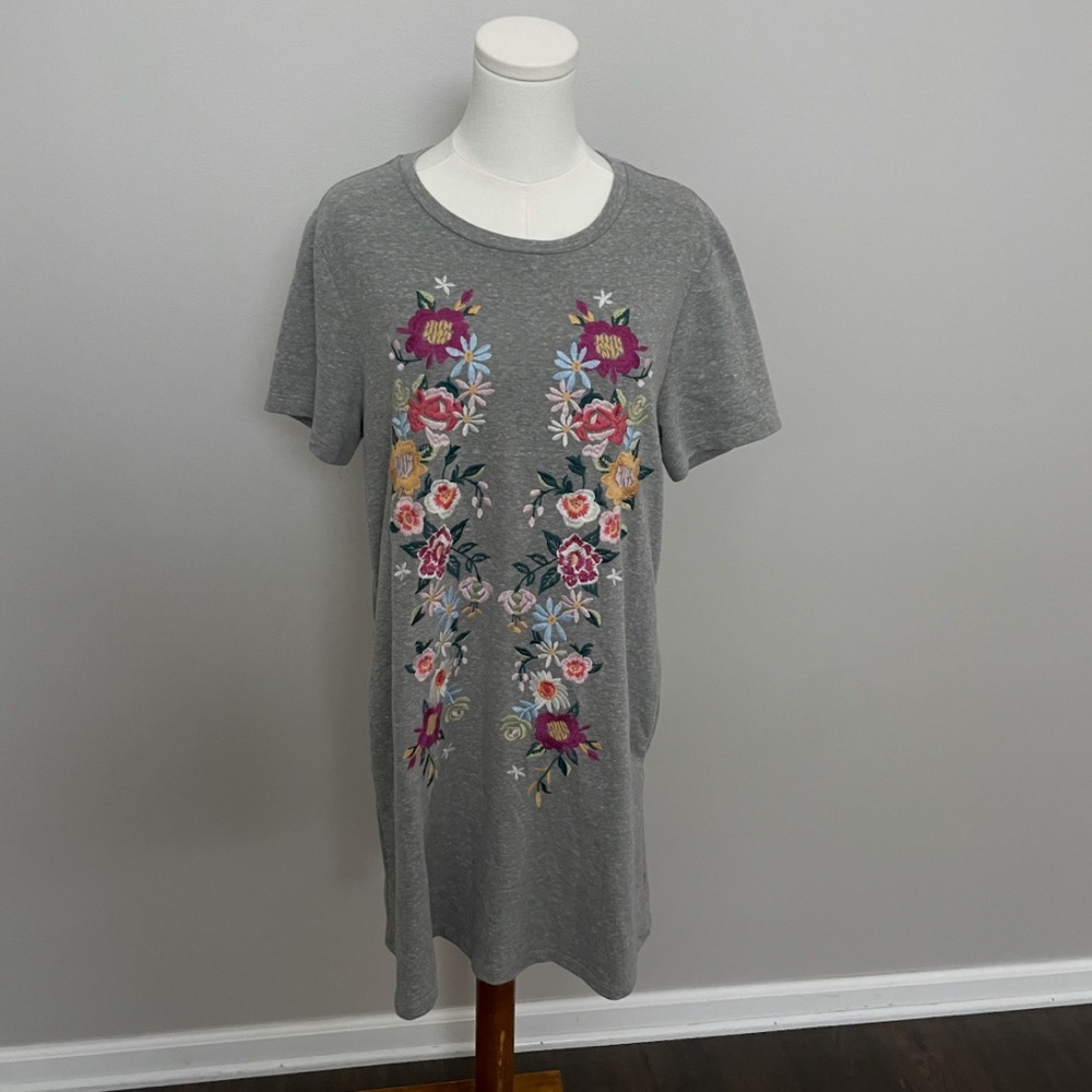 Umgee Shirt Dress Embroidered Floral Pockets Round Neck Heathered Grey Pink Boho